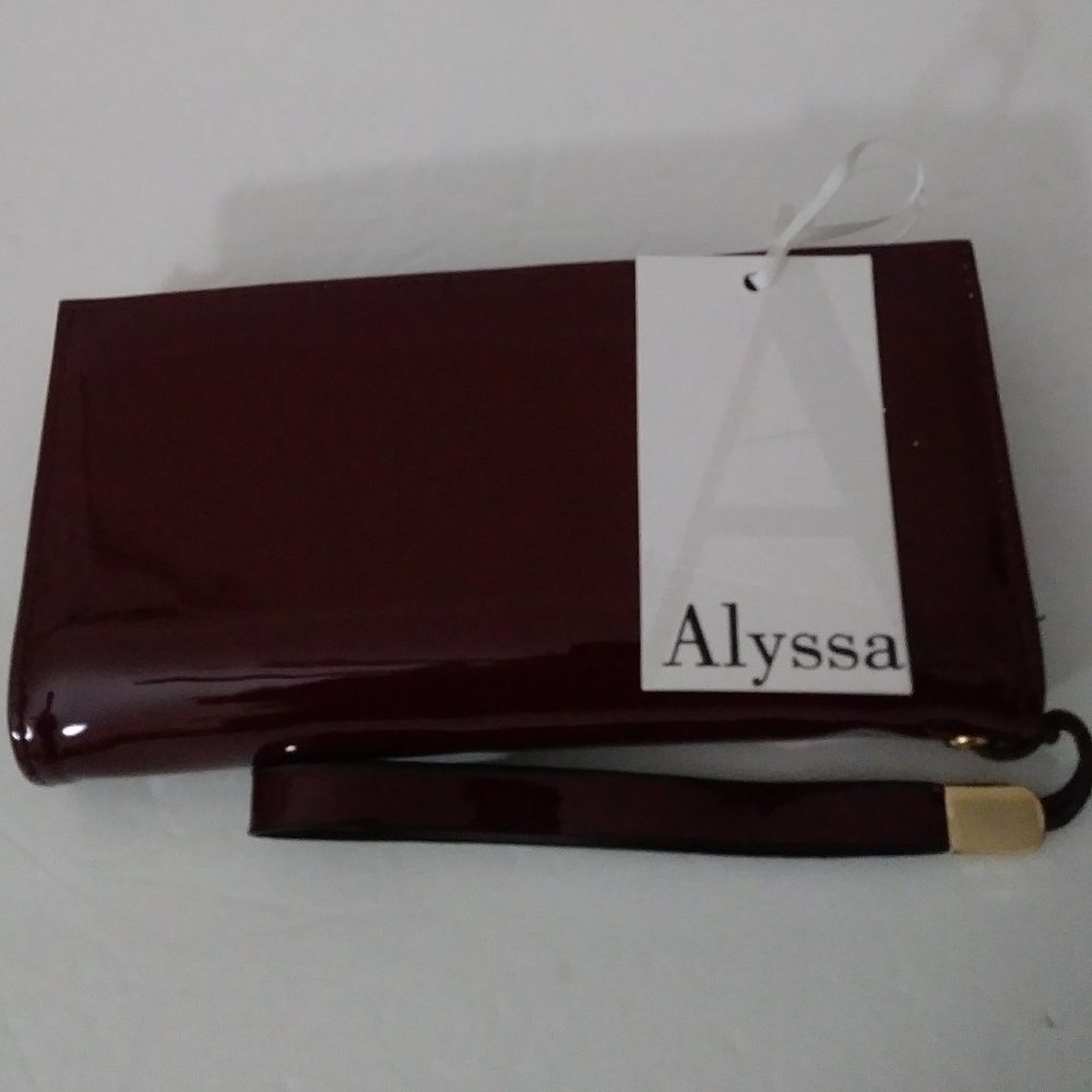 Alyssa Vegan Cruelty Free Burgundy Wristlet